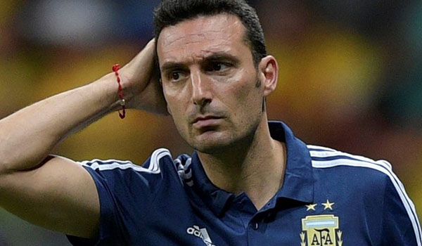 scaloni-tetap-latihan-argentina-sampai-piala-dunia-2022